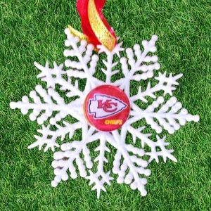 Kansas City CHIEFS Football Handmade Snowflake *NEW*